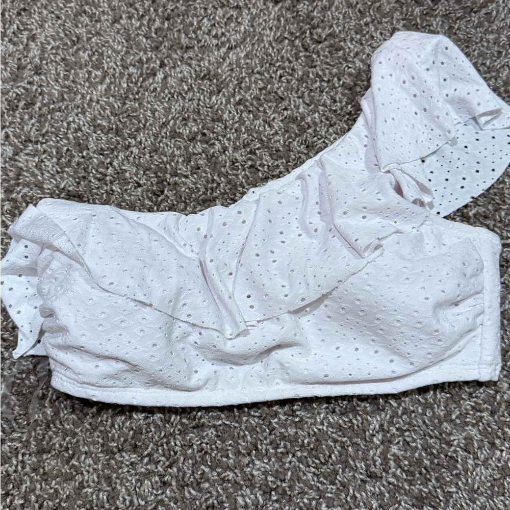 🍦NWOT Kona Sol White Eyelet One-Shoulder Top